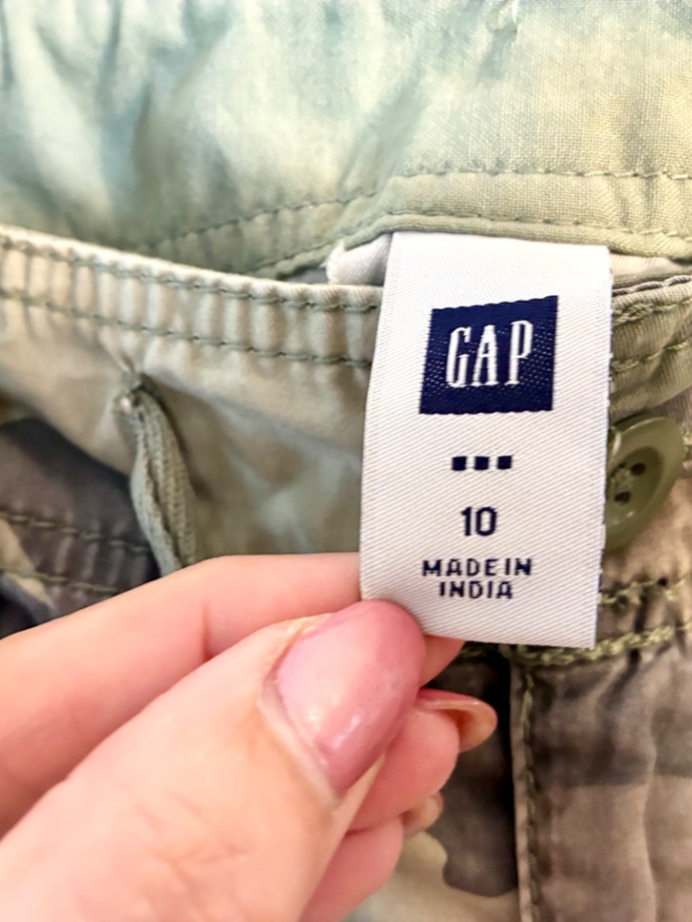 GAP Camo Pants - Picture 5 of 9